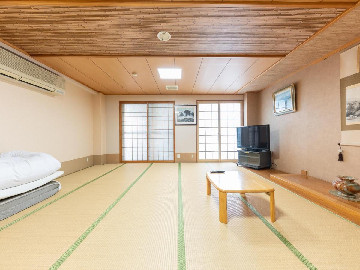Ryosou Minatosou Joetsu Hotel Екстериор снимка